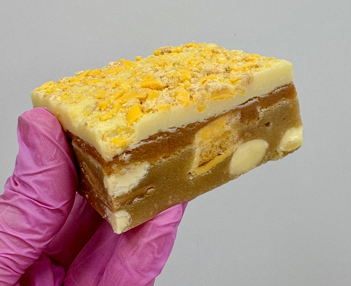 Gold Bar Caramel Blondie